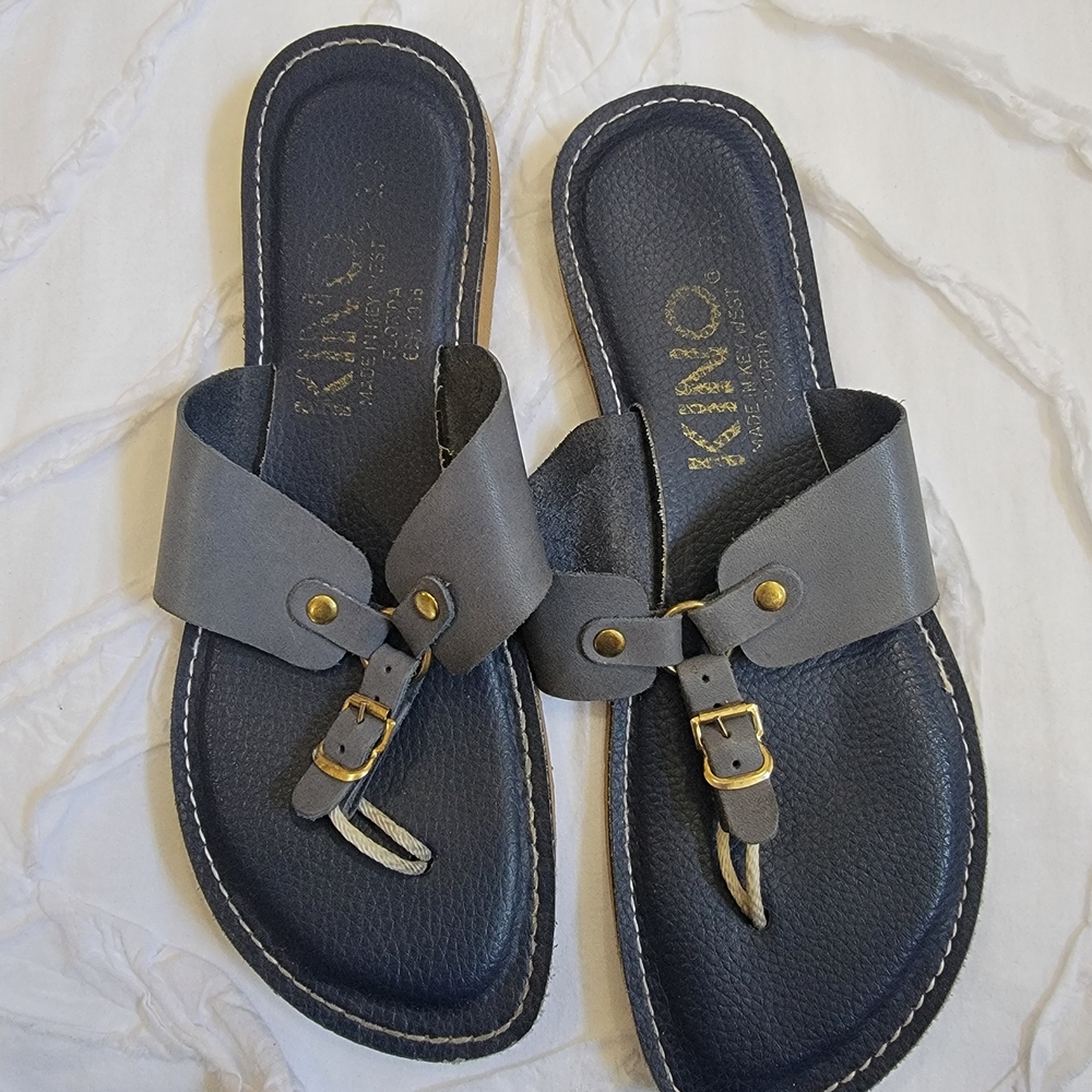 Kino Navy Leather Slip Ons